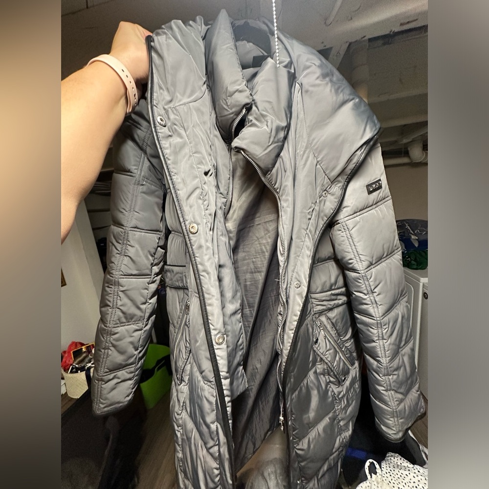 DKNY winter jacket - rarely worn! Size Large